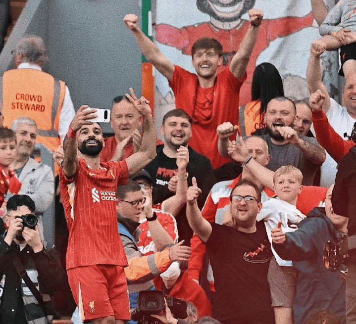 宝盈登录-利物浦轻松击败对手，提前一轮夺冠在望(利物浦 连败)